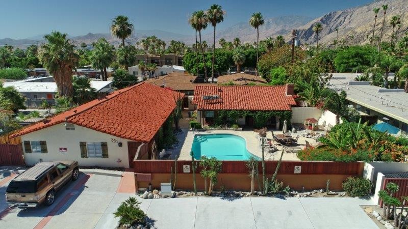 351 E Cottonwood Rd, Palm Springs, CA for sale - Primary Photo - Image 1 of 1