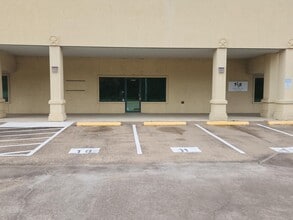 11050-11082 Regency Green Dr, Cypress, TX for lease Interior Photo- Image 1 of 10