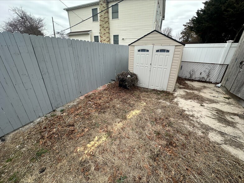 174 Merrick Rd, Merrick, NY for sale - Building Photo - Image 2 of 10