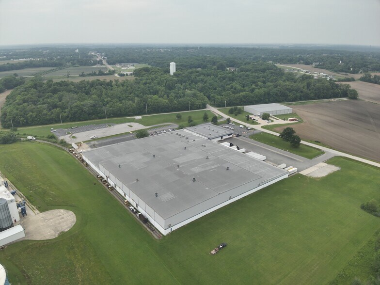 2000 Wolf Industrial Park, Greenville, IL for sale - Building Photo - Image 3 of 5