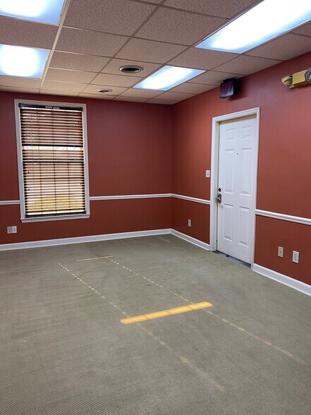 1425 Wynnton Rd, Columbus, GA for lease - Building Photo - Image 3 of 6