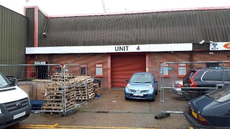 Worsley Bridge Rd, London for sale Primary Photo- Image 1 of 1
