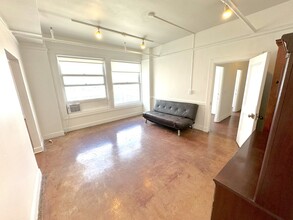 453 S Spring St, Los Angeles, CA for lease Interior Photo- Image 2 of 14