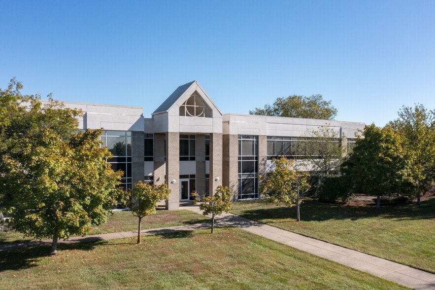 1525 Bull Lea Rd, Lexington, KY for lease - Building Photo - Image 2 of 16