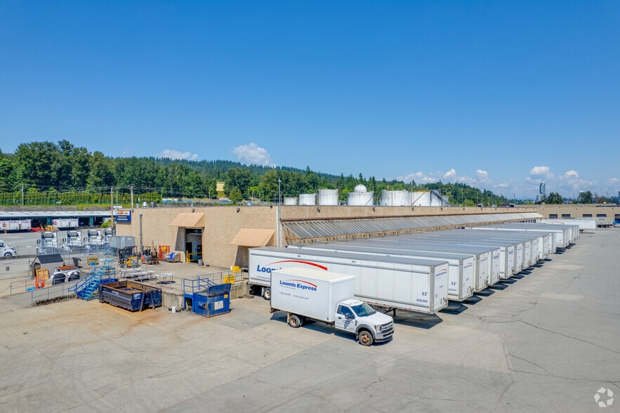 7867 Express St, Burnaby, BC for lease - Building Photo - Image 2 of 6