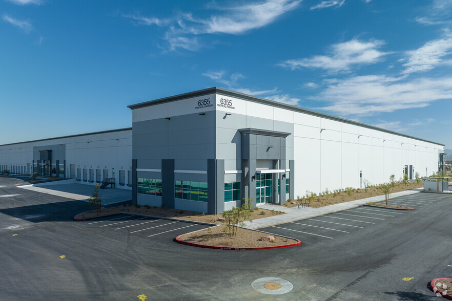 East Tropical Parkway, Las Vegas, NV for lease - Building Photo - Image 1 of 16