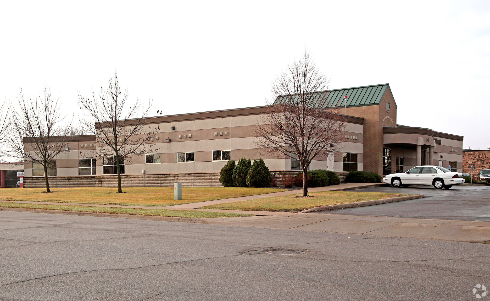 1511 Northway Dr, Saint Cloud, MN for sale Primary Photo- Image 1 of 1