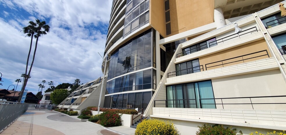 4333 Admiralty Way, Marina Del Rey, CA for lease - Building Photo - Image 1 of 4