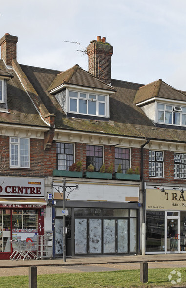 10-11 Cockfosters Rd, Barnet for sale - Primary Photo - Image 1 of 1