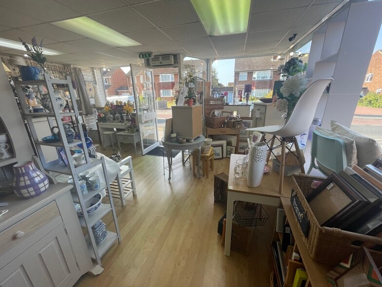 307 Yorktown Rd, Sandhurst for lease - Interior Photo - Image 2 of 3