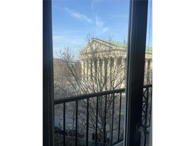 10 Place De La Madeleine, Paris for lease - Building Photo - Image 3 of 22