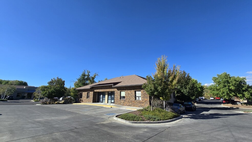 3777 Crossings Dr, Prescott, AZ for lease - Building Photo - Image 2 of 17