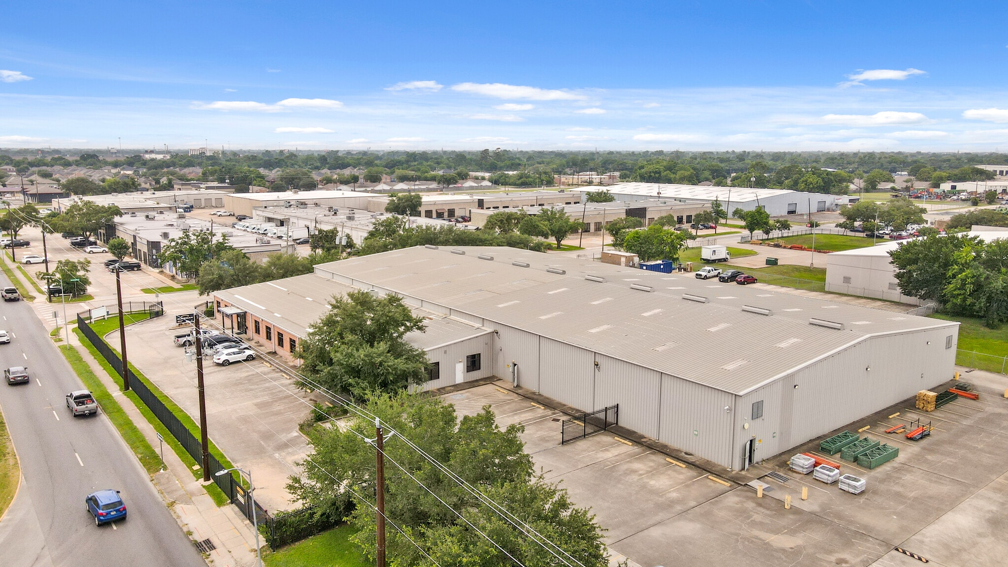 9201 Winkler Dr, Houston, TX for lease Building Photo- Image 1 of 15