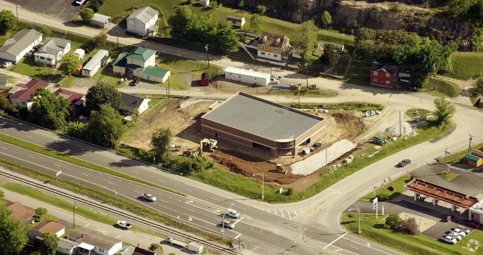 2100 E Dupont Ave, Belle, WV for sale - Primary Photo - Image 1 of 1