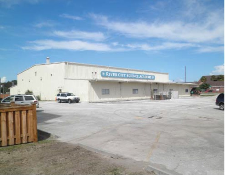 3251 Newell Blvd, Jacksonville, FL for lease - Primary Photo - Image 1 of 6