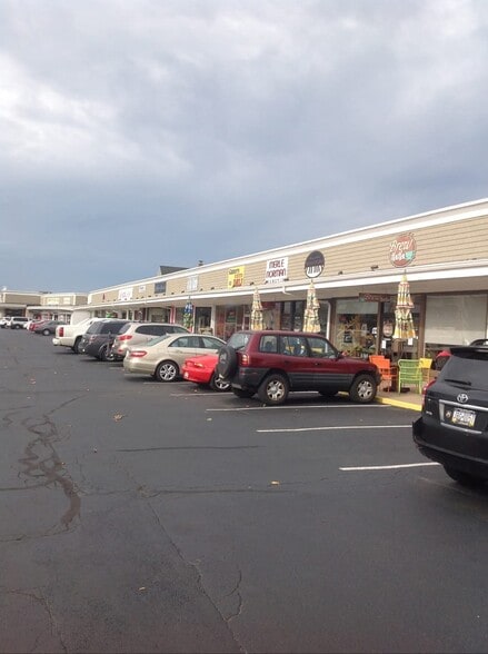 2662 W 8th St, Erie, PA for lease - Building Photo - Image 3 of 9