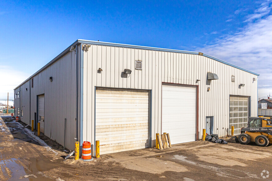 6105 76 Av NW, Edmonton, AB for lease - Building Photo - Image 2 of 12