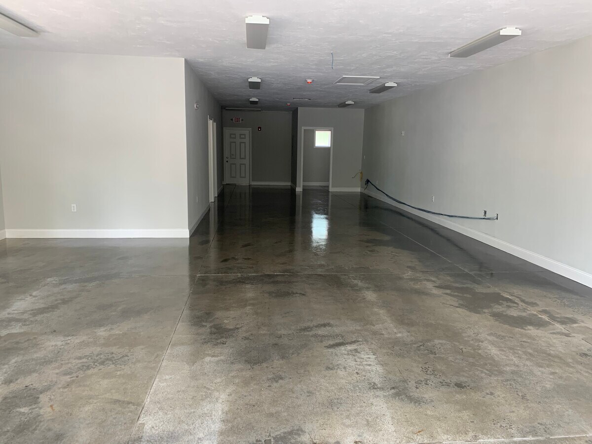 685 South St, Wrentham, MA 02070