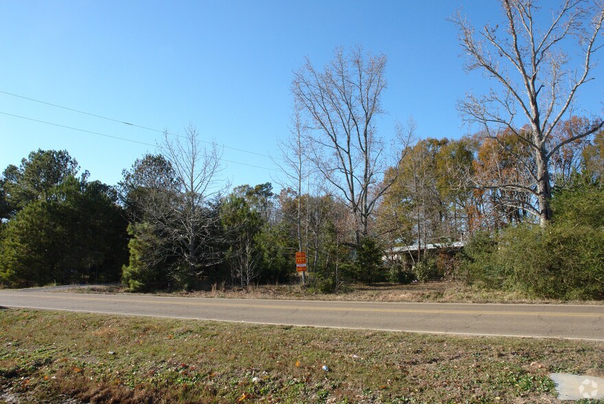 3274 Davis Rd, Byram, MS 39170