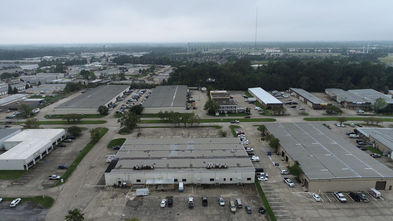 11777 Industriplex Blvd, Baton Rouge, LA for lease Building Photo- Image 1 of 9