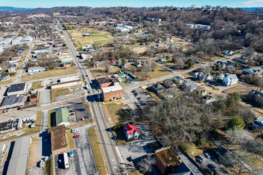 1526 Dodds Ave, Chattanooga, TN for lease - Building Photo - Image 2 of 42