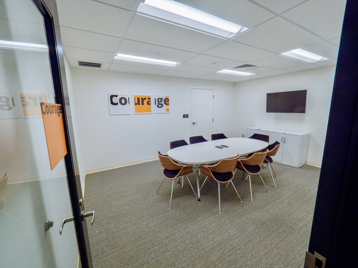 20 Church St, Hartford, CT 06103 Stilts Building