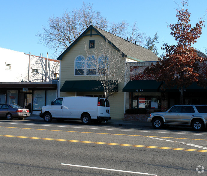 548-550 Broadway, Sonoma, CA for lease - Primary Photo - Image 1 of 2