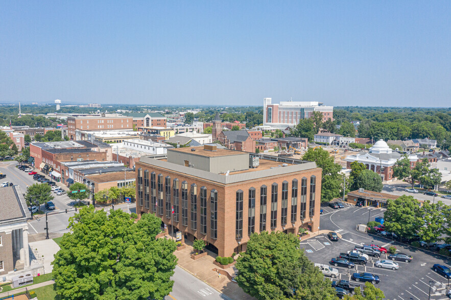 201 E Main St, Murfreesboro, TN for lease - Building Photo - Image 3 of 4