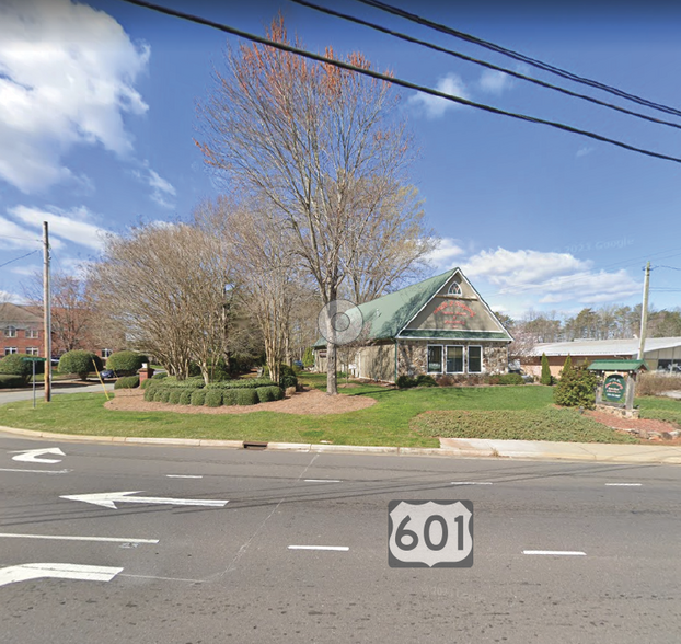 120 Boxwood Village Dr, Mocksville, NC for lease - Building Photo - Image 1 of 2