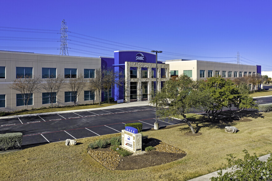 4500 Lockhill-Selma Rd, San Antonio, TX for lease - Building Photo - Image 1 of 10