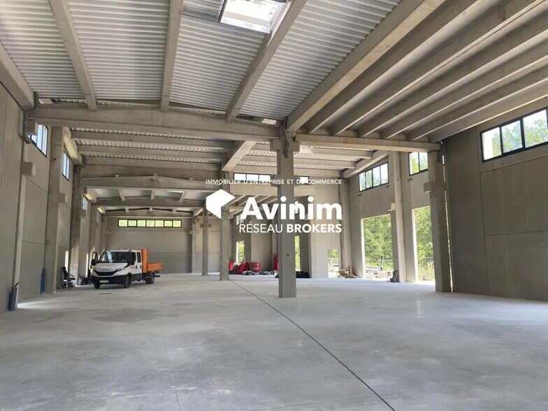 Flex in Fayence for lease - Interior Photo - Image 1 of 4