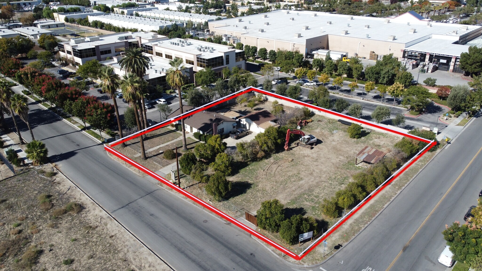 27070 Iowa St, Redlands, CA 92373