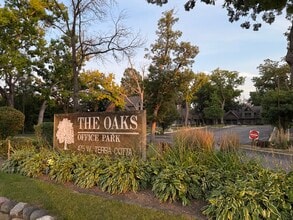 475 W Terra Cotta Ave, Crystal Lake, IL for lease Building Photo- Image 1 of 17