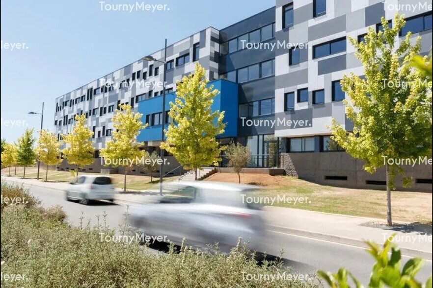 Office in Montpellier for lease - Building Photo - Image 1 of 2