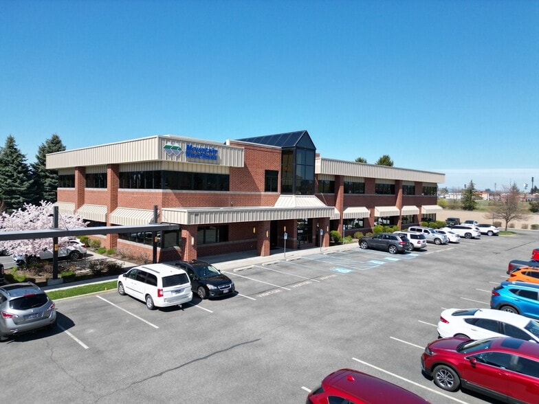 2123 N Government Way, Coeur d'Alene, ID for sale - Building Photo - Image 3 of 19