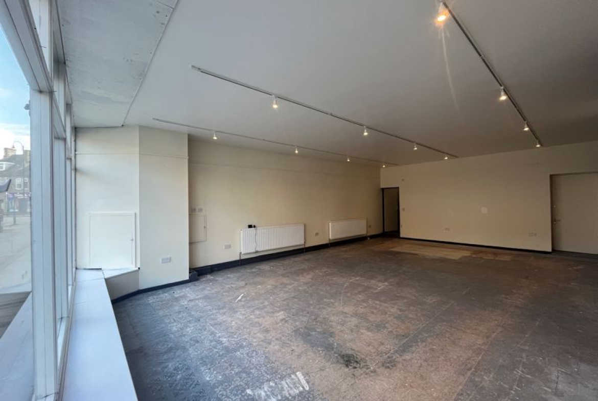 12 Front St, Stanley for lease Interior Photo- Image 1 of 3