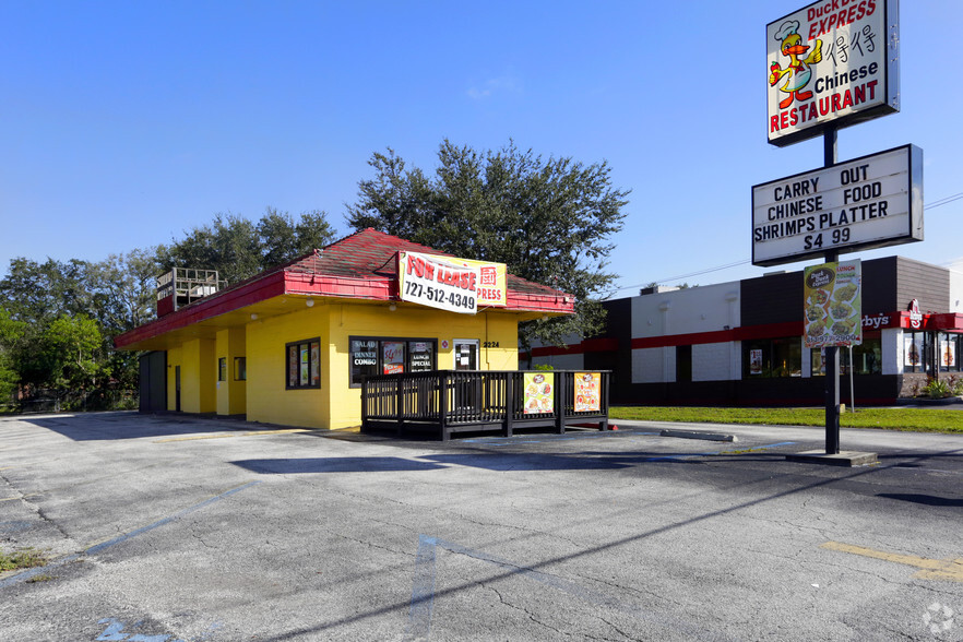 2224 E Fletcher Ave, Tampa, FL for sale - Primary Photo - Image 1 of 1