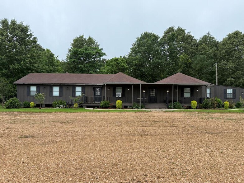 1500 61 S, Woodville, MS for sale - Primary Photo - Image 1 of 1