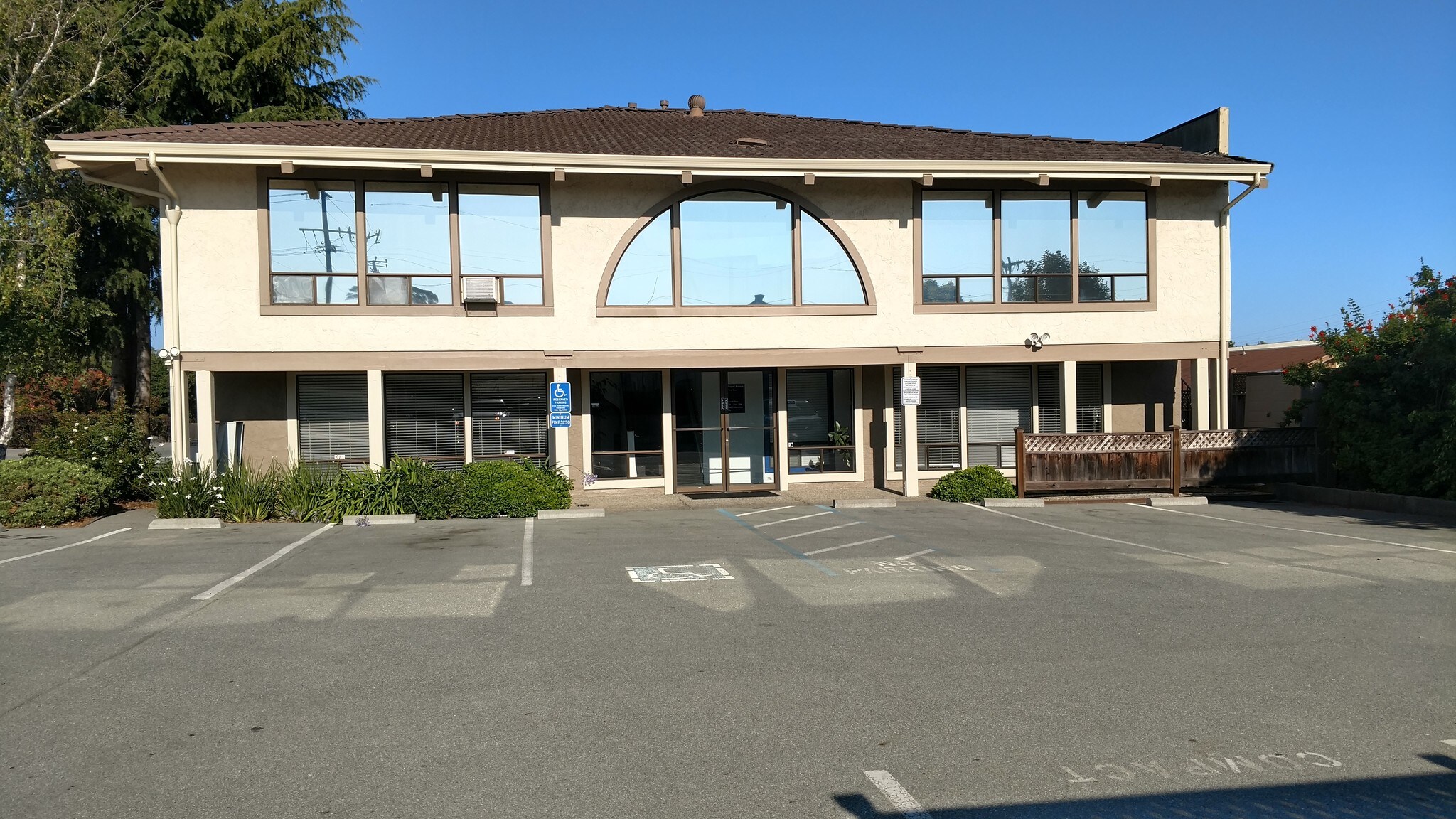 3540 Soquel Ave, Santa Cruz, CA 95062