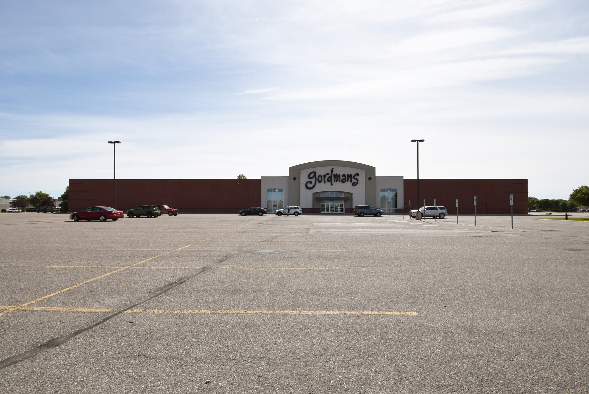 5100 S 14th St, Fargo, ND for lease Primary Photo- Image 1 of 5