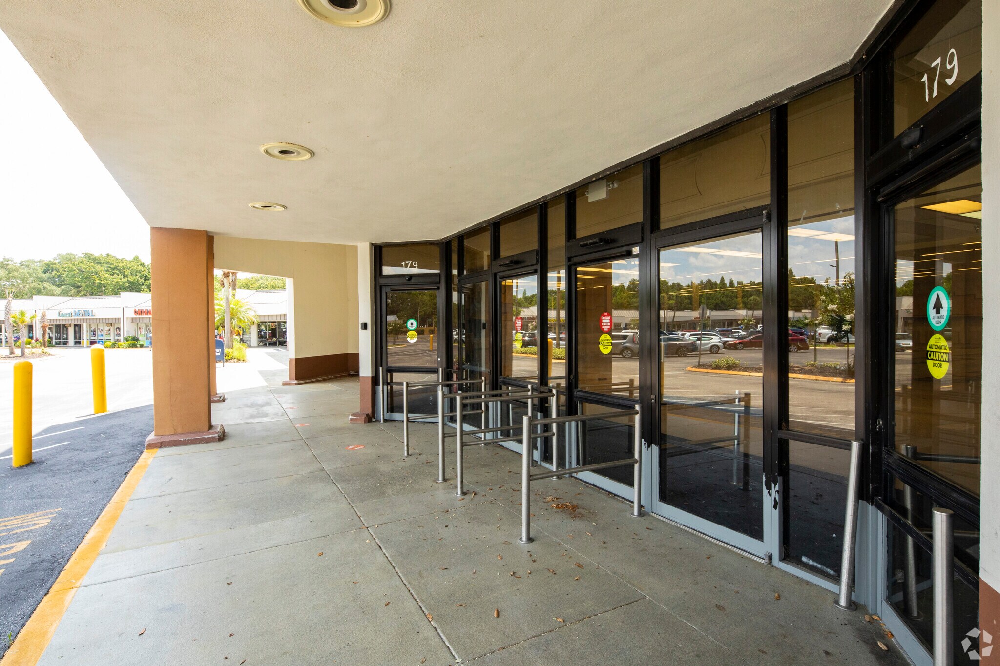 123195 E Bloomingdale Ave, Brandon, FL 33511 Bloomingdale Plaza