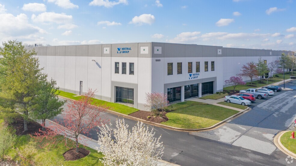 10001 Franklin Square Dr, Baltimore, MD for lease - Building Photo - Image 1 of 9