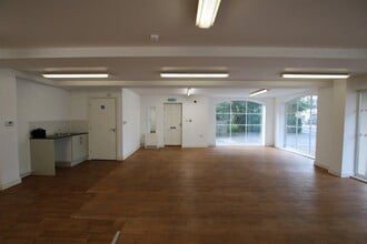 206 Station Rd, West Moors for lease Interior Photo- Image 1 of 3