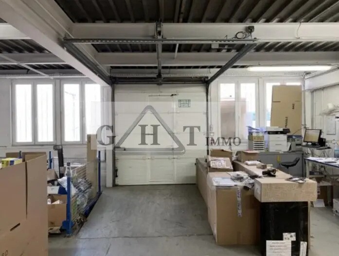 Industrial in Villebon-sur-Yvette for lease - Interior Photo - Image 3 of 6