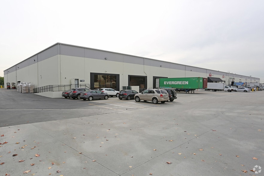 4300-4380 Baldwin Ave, El Monte, CA for lease - Primary Photo - Image 1 of 3
