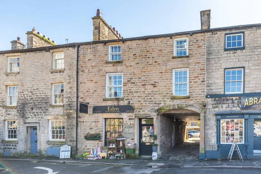 13 Market Sq, Carnforth for sale - Building Photo - Image 2 of 23