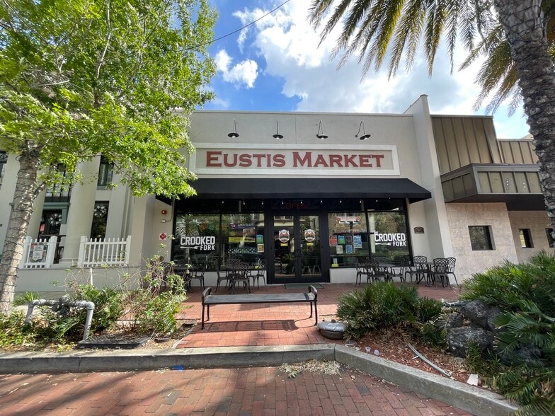 24 E Magnolia Ave, Eustis, FL for lease - Building Photo - Image 1 of 30