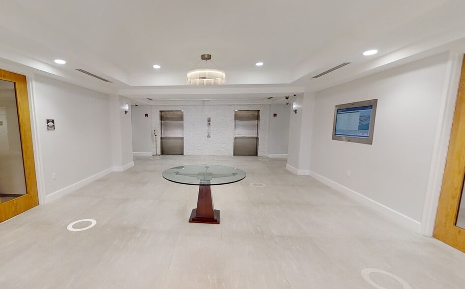 999-1001 W Yamato Rd, Boca Raton, FL for lease - Matterport 3D Scan - Image 3 of 24