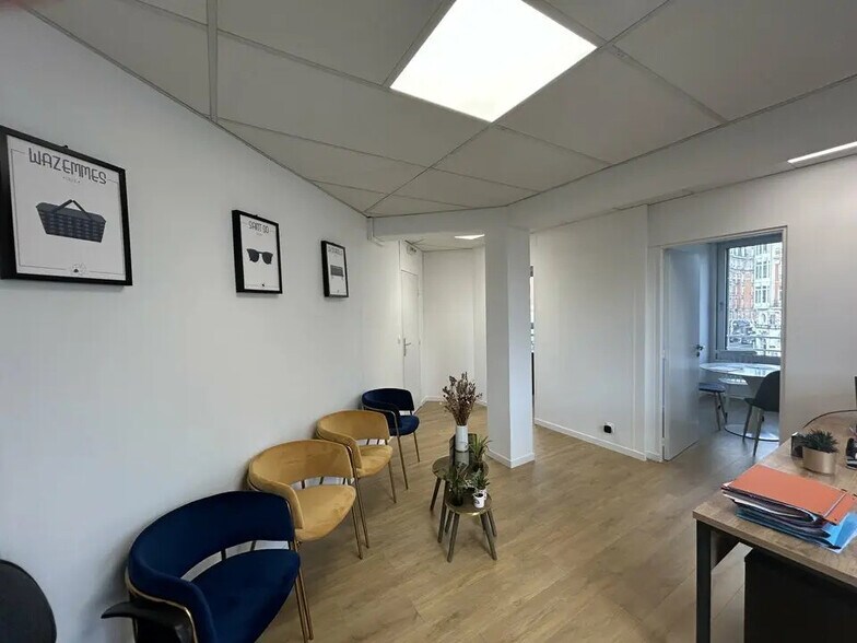 Office in La Madeleine for lease - Interior Photo - Image 2 of 7