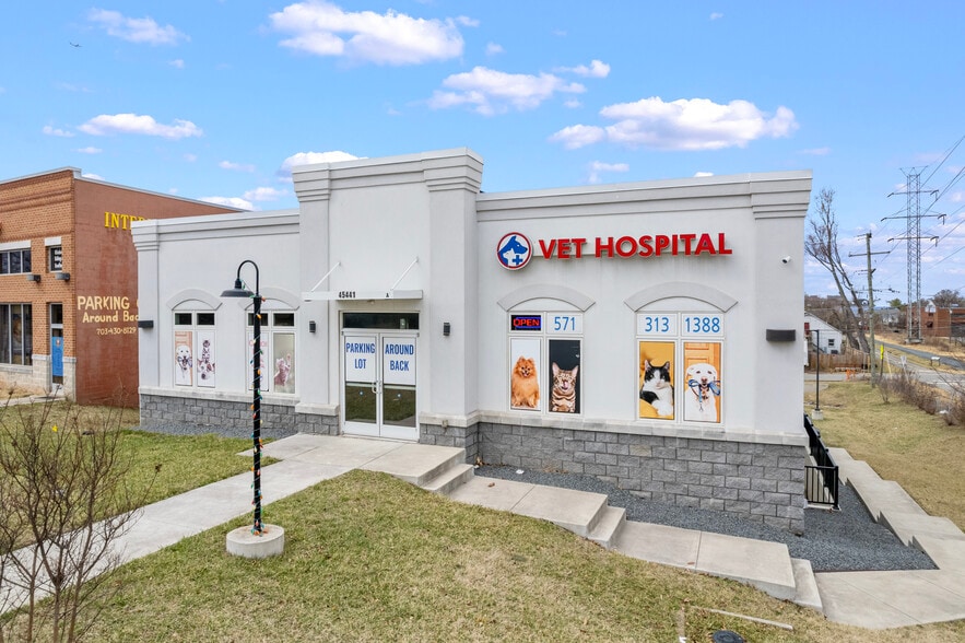 45441 Ruritan Cir, Sterling, VA for lease - Building Photo - Image 2 of 32